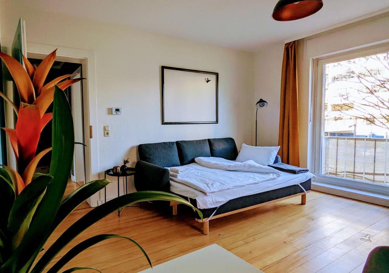 65Qm Altbaucharme Mit Zwei Balkonen Apartment Karlsruhe Exterior photo